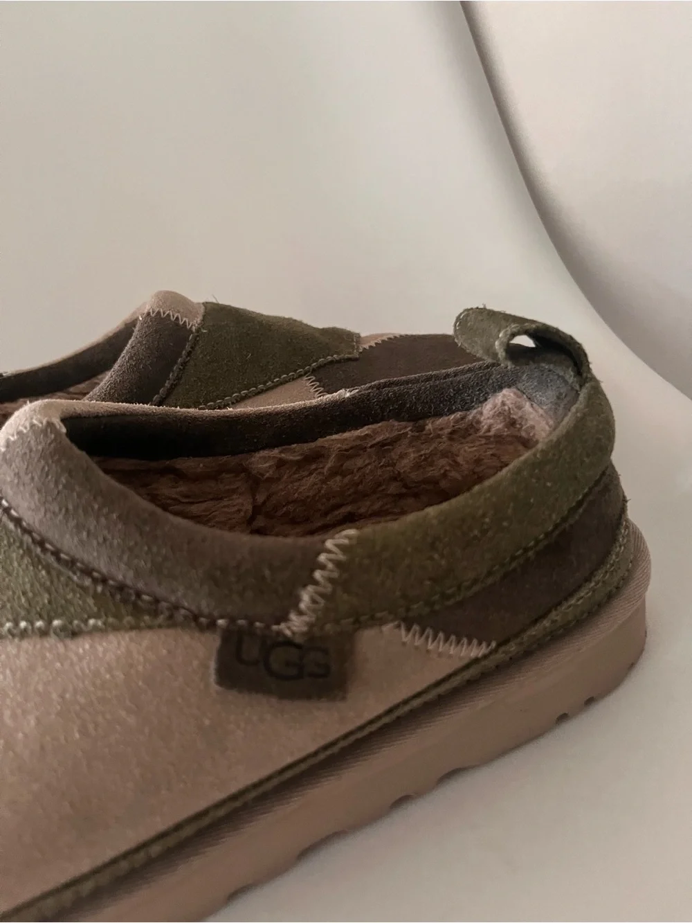 UGG Tasman ReImagined Patchwork Slippers Men's US 11 Olive Green Sheepskin